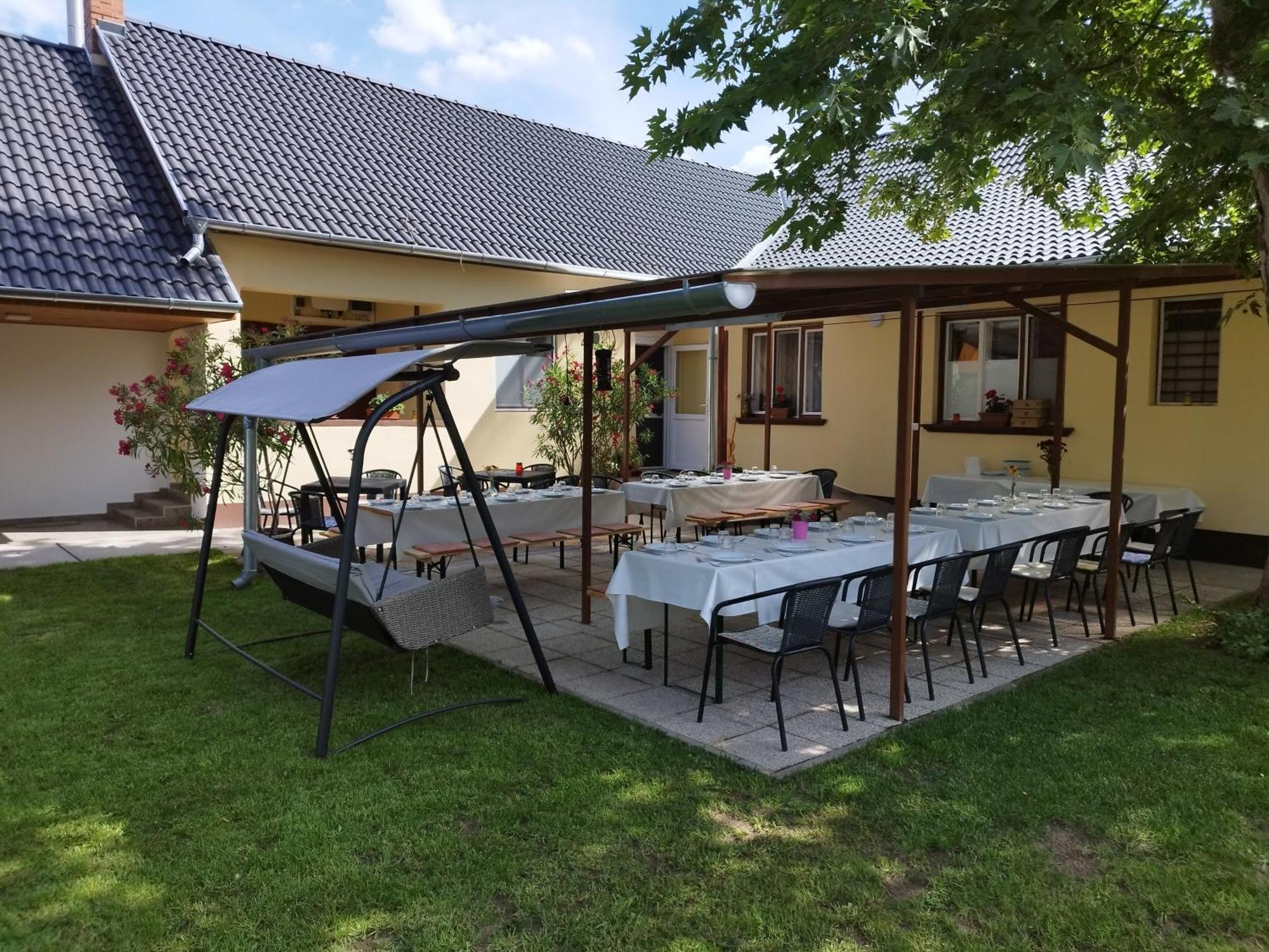 Tartós Szegfű Vendégház, Magánszállás Tazlar Exterior foto